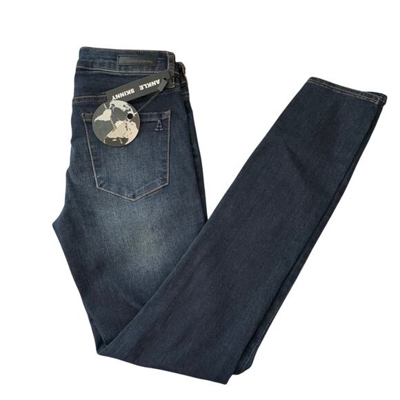 New ARTICLES OF SOCIETY Women's Blue Denim Sarah Mid Rise Jeans Size 25 - Picture 6 of 6